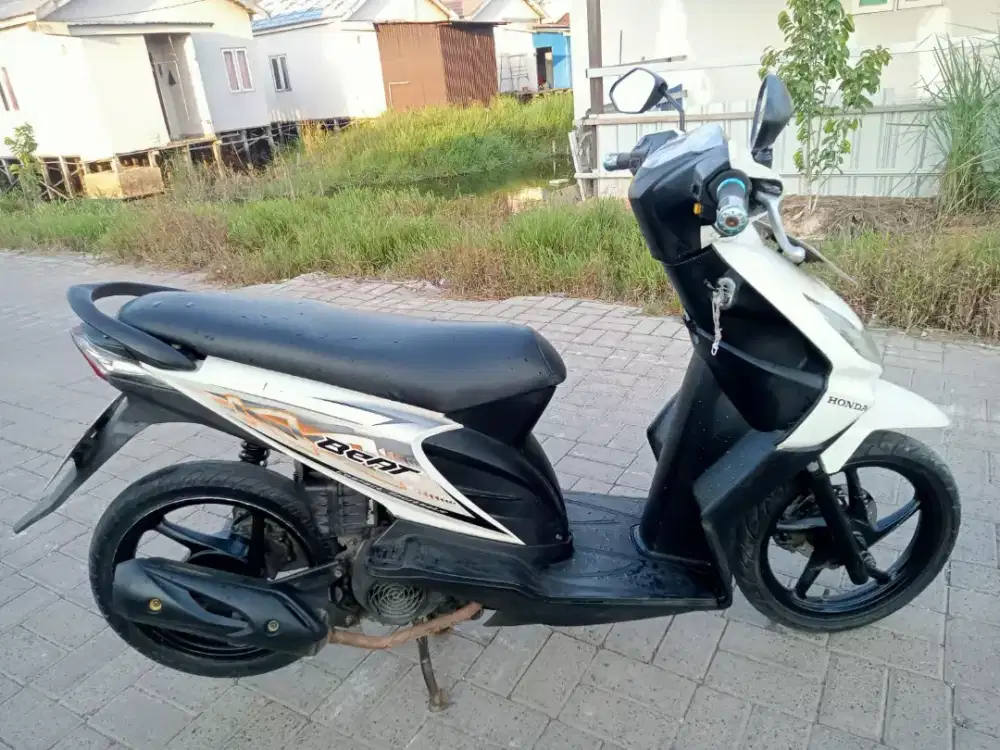 Di jual Honda beat karbu tahun 2012
