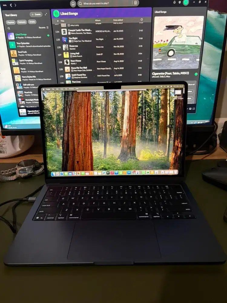 MacBook Air M4 13,6 inch 16/256 ibox garansi aktif