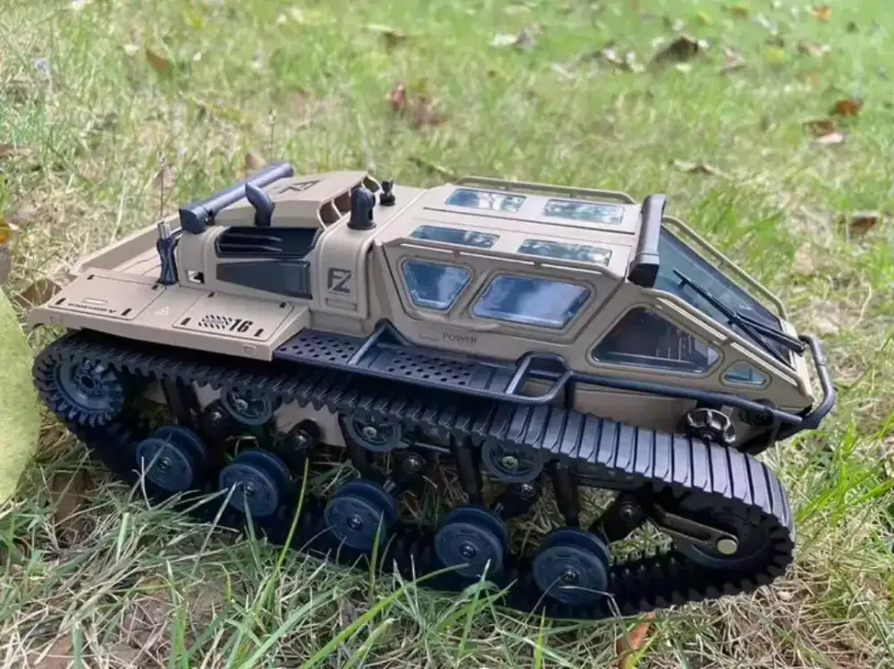 RC Tank ripsaw 1:16