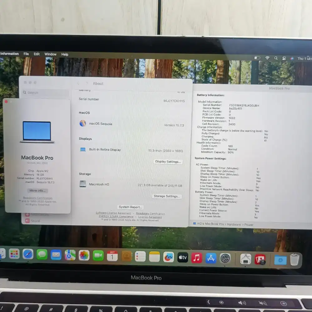 Macbook Pro M2 Ram 16 Ssd 256 Layar 13 inch Full set SIlver desain