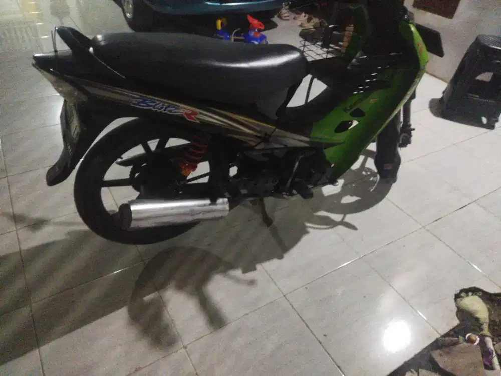 Kawasaki Blitz R motor Mulus pajak isi
