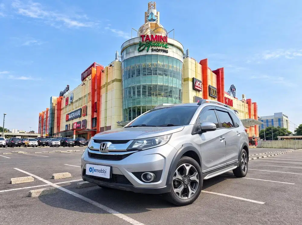 TDP RENDAH - Honda BR-V 1.5 E Prestige Bensin-AT 2016 Abu-Abu CTMGB