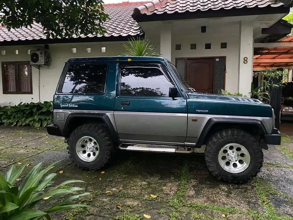 Daihatsu Feroza 1995 Bensin