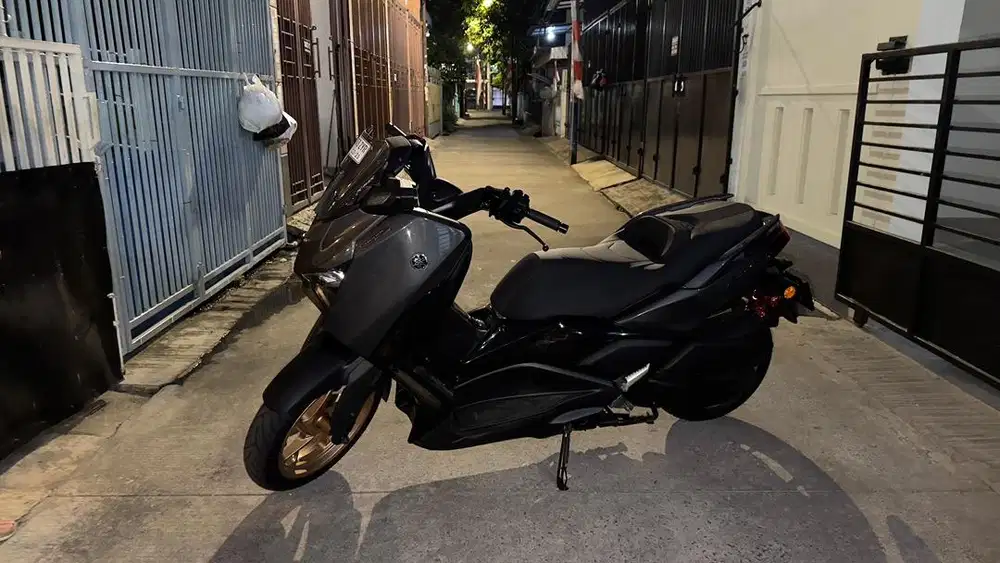 X Max Tech Max Bulan 3 almost like new