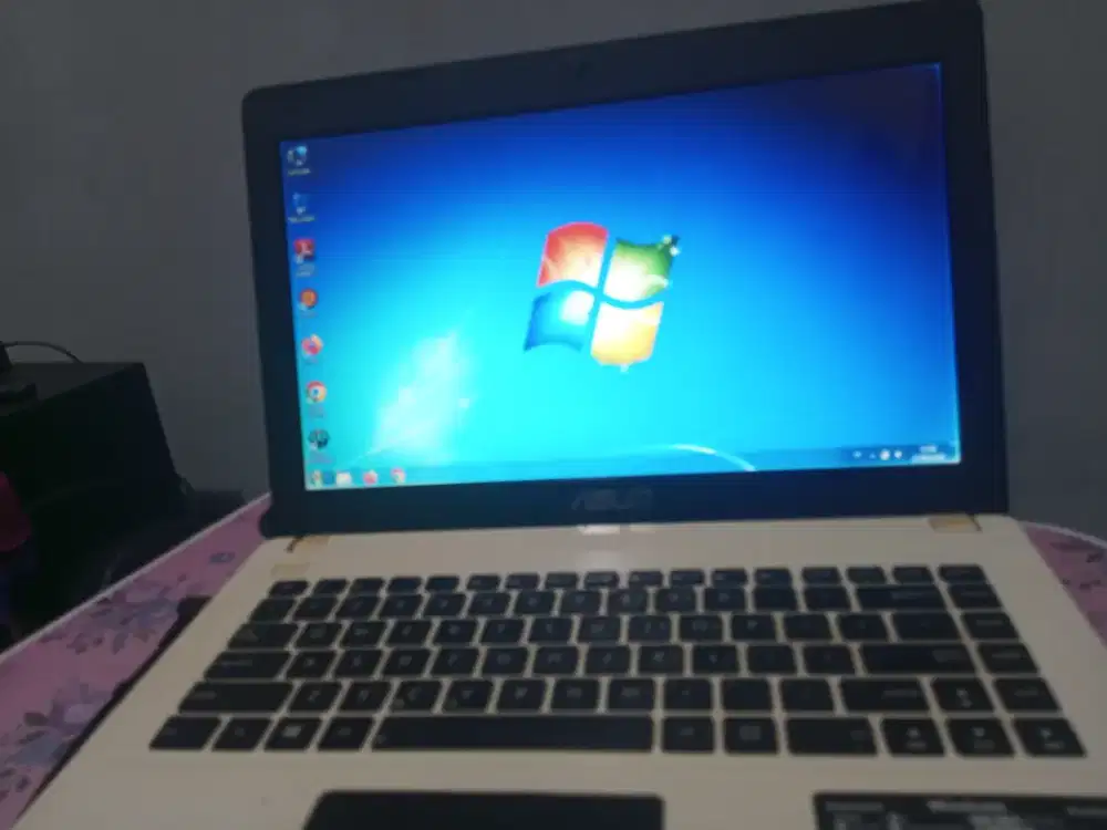 Jual laptop Asus windows 7