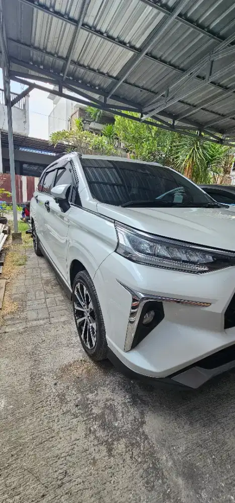 Toyota veloz QTSS low kilometer