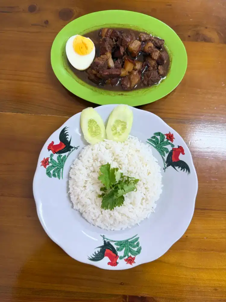 Dibutuhkan Karyawati Resto (Tinggal di mess)