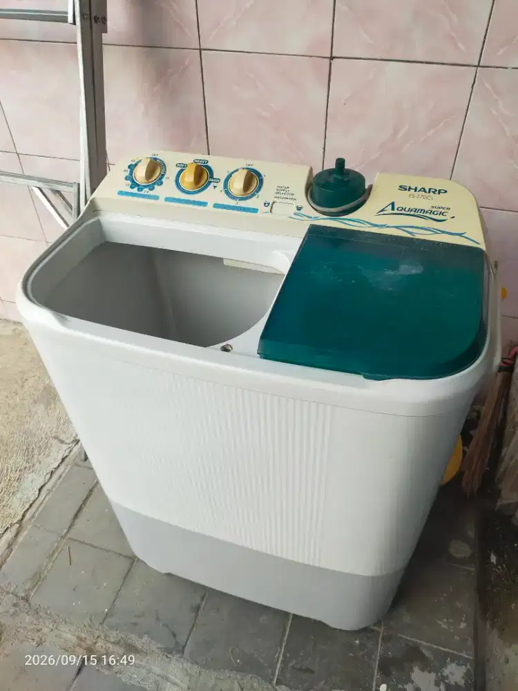 Mesin cuci Sharp