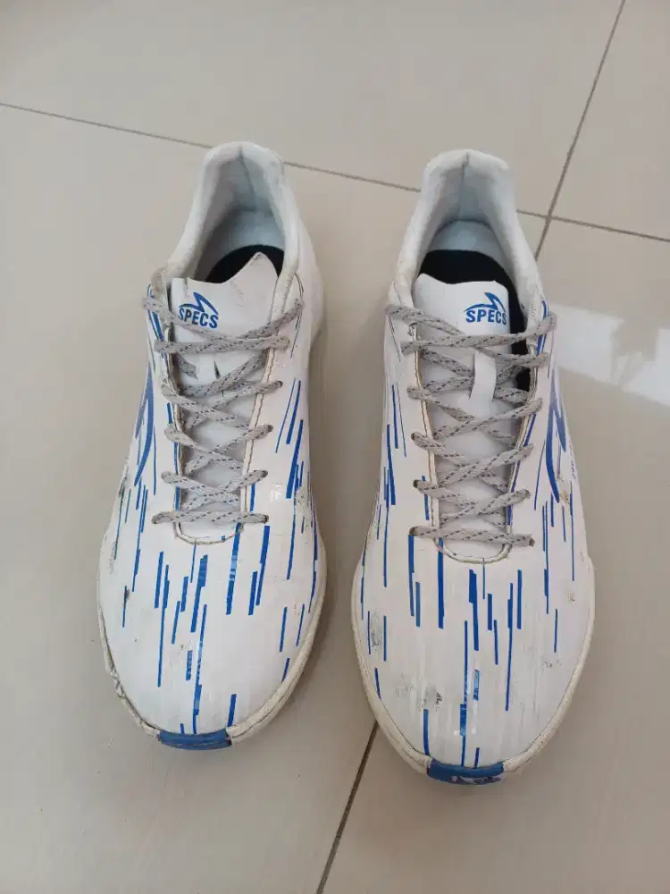 SEPATU FUTSAL uk 42 merk SPECS
