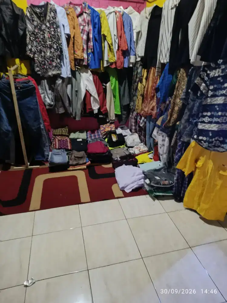 Obral Baju bekas serba 5 ribu cewe/cowo
