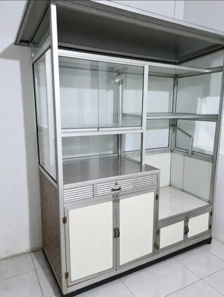 Etalase Aluminium Kaca Besar