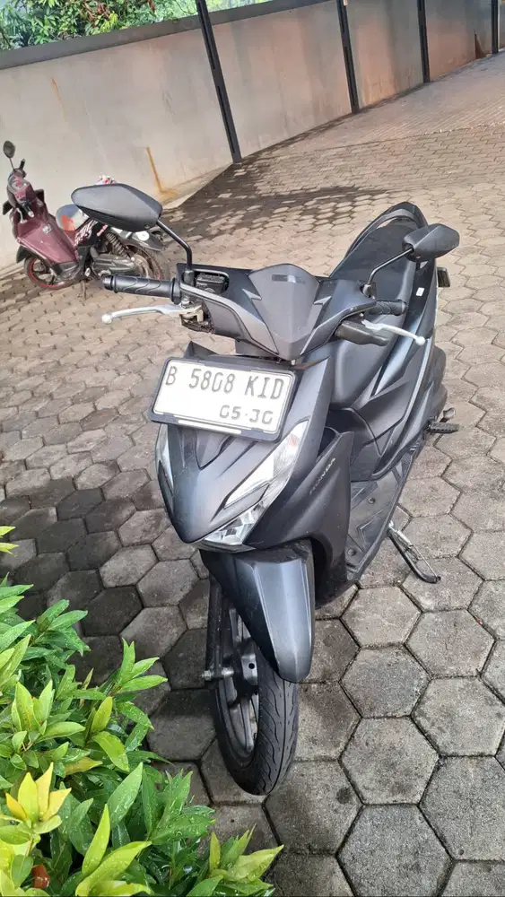 DIJUAL HONDA BEAT DELUXE SMART KEY 2025 – PLAT B BEKASI Kondisi LIKE