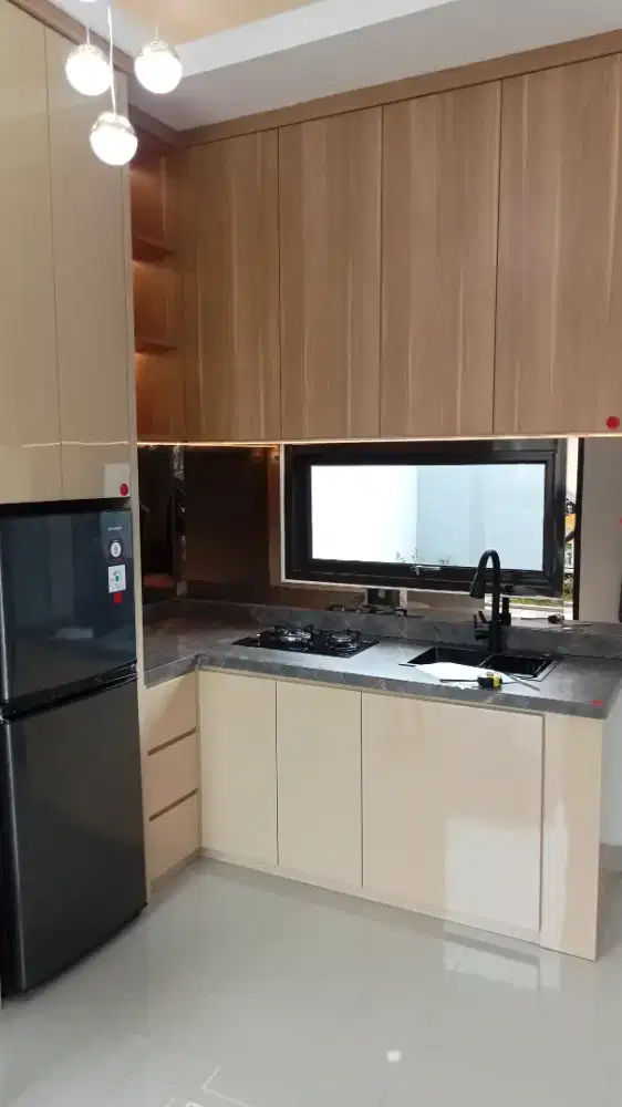 Abadi Furniture Kitchen Set Minimalis