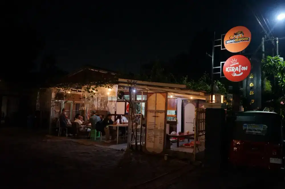 LOWONGAN KERJA: PRAMUSAJI
SIOMAY KERATON - YOGYAKARTA