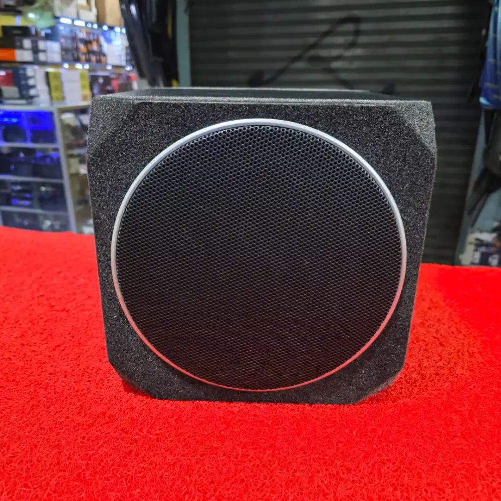Subwoofer Aktif LM AUDIO KBOX-800 Subwoofer Aktif LM AUDIO 8 in