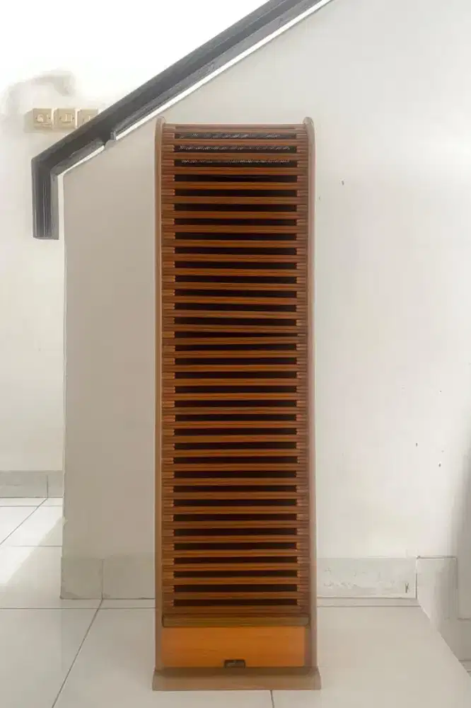 CD/DVD Cabinet pintu sliding