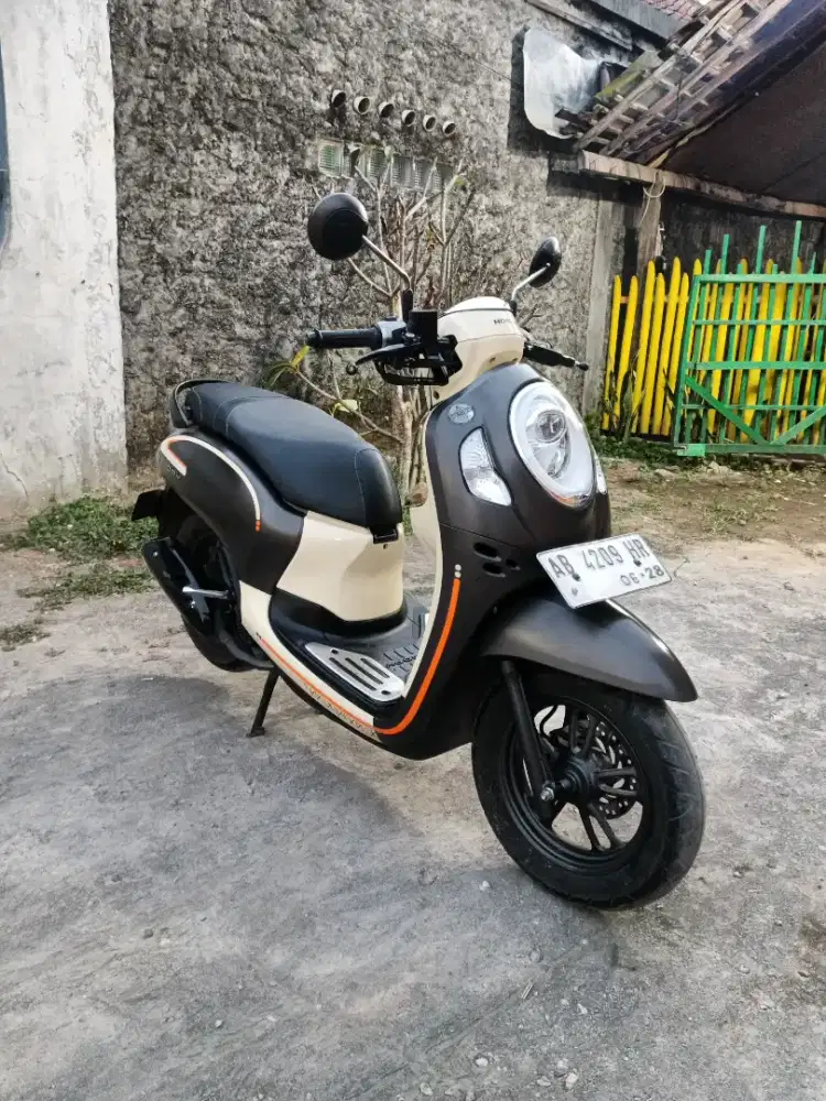 Scoopy 2023 low km