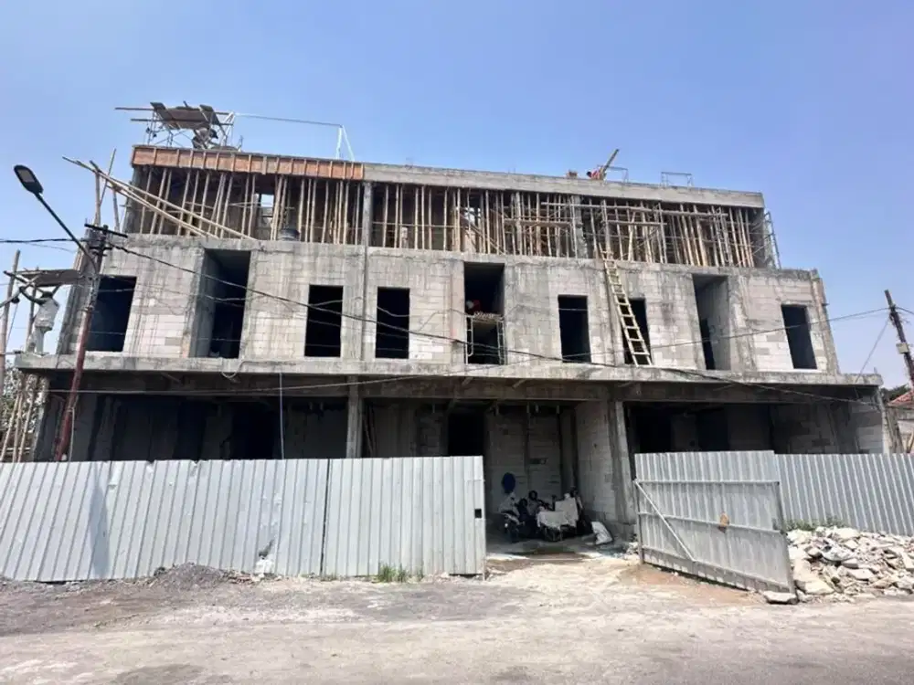 DIJUAL KOST JALAN BUNGA-BUNGA SUHAT KOTA MALANG DEKAT UB TERIMA JADI SIAP HUNI