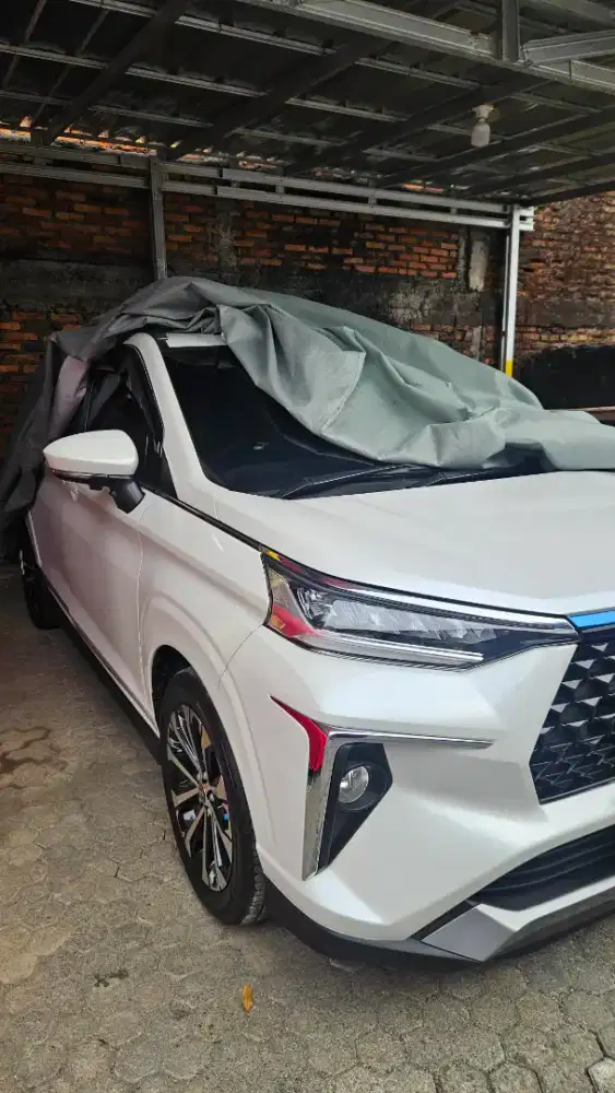 Veloz Q 2023 matic terawat tangan pertama dari baru service record