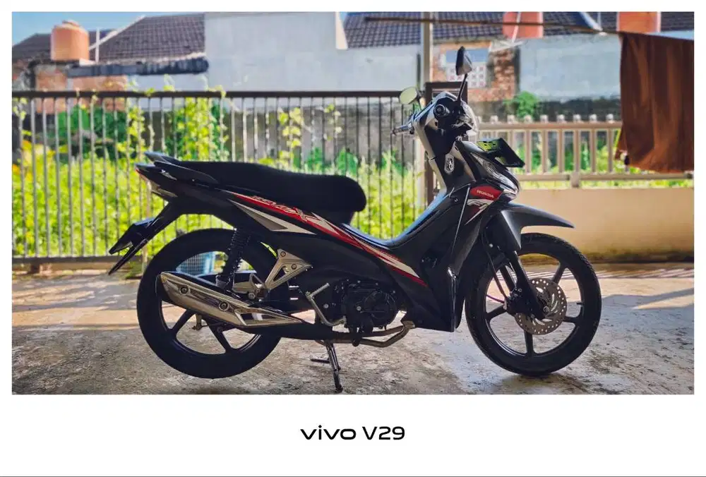 Dijual Honda Revo X 2024 Hitam – KM 8.700, Pajak Panjang 2027