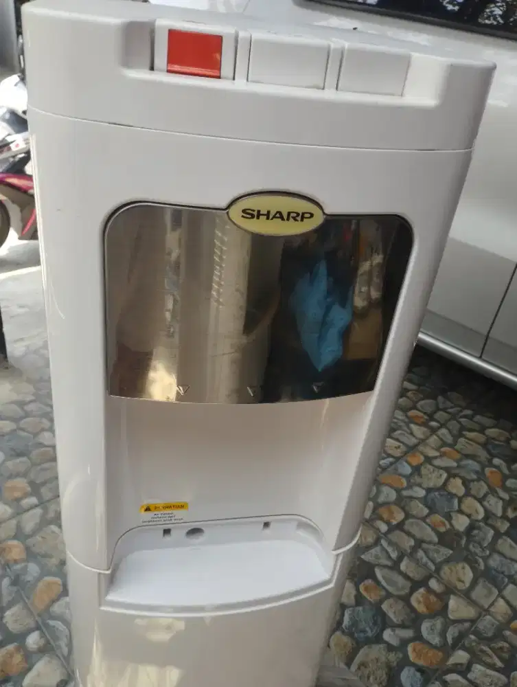 Dispenser Sharp galon bawah