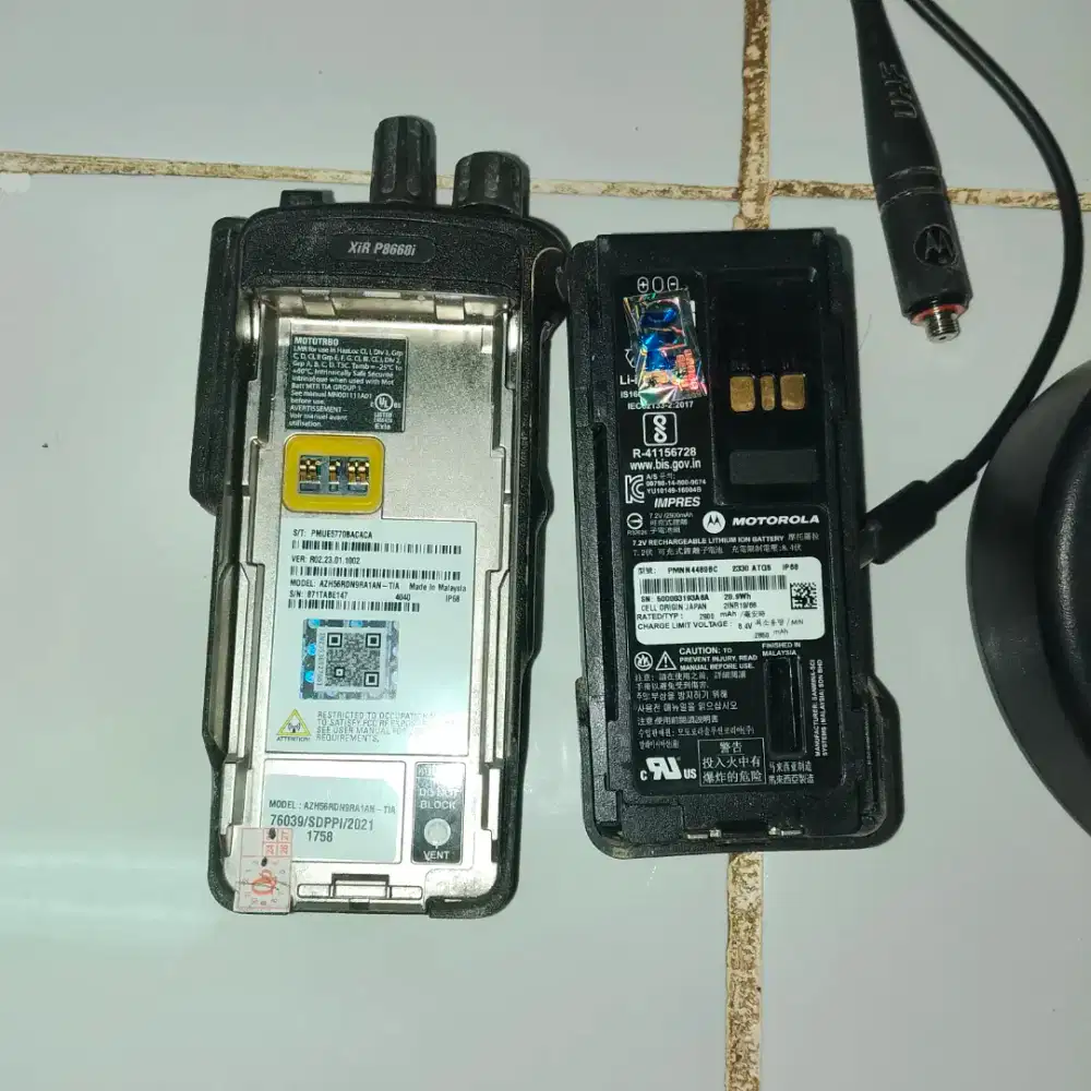 Motorola XiR P8668i