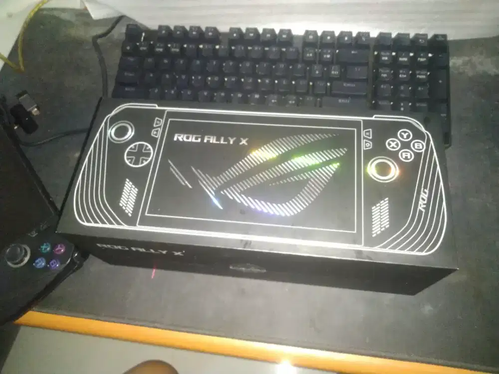 ROG ALLY X handheld PC ram 24gb
