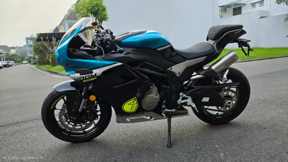 Cf moto voom sr500
