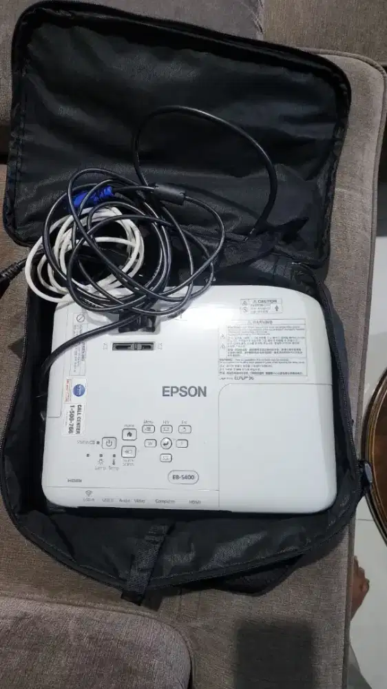 PROYEKTOR EPSON EB-S400