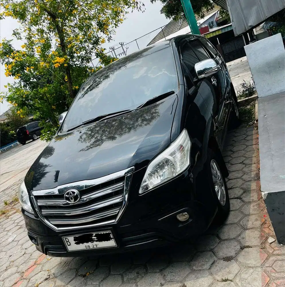 Toyota Kijang Innova 2014 Bensin