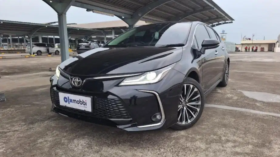 Toyota Corolla Altis 1.8 V Bensin-AT 2024 Hitam