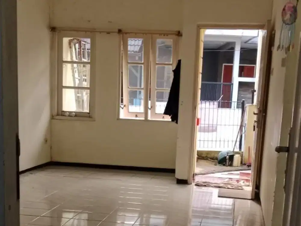 Rumah Dijual Dijalan Wiyung Indah Surabaya