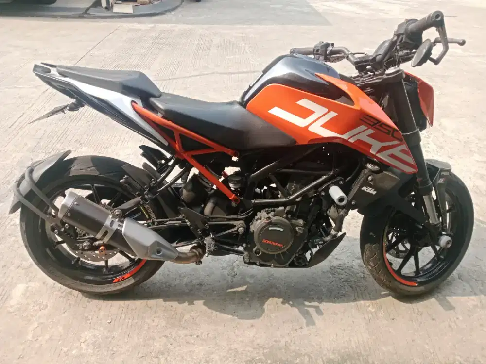 Di jual aja KTM DUKE 250