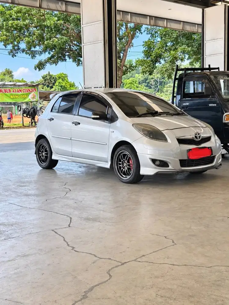 TOYOTA YARIS S LIMITED 2010 A/T PLAT GANJIL