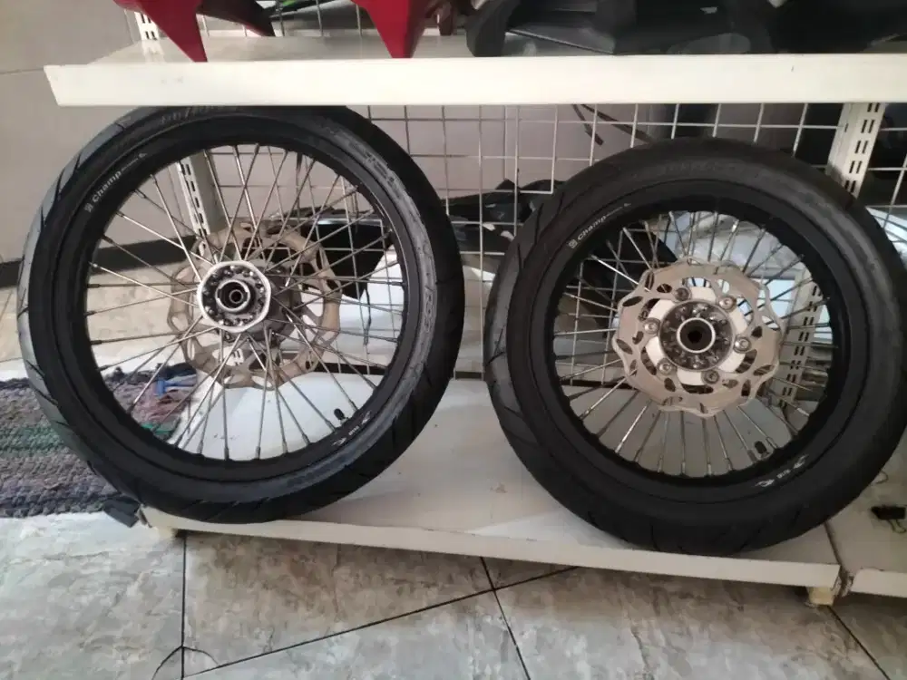 velg set ban Supermoto KLX/D-Tracker