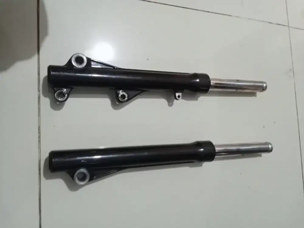Shockbreaker depan Vario new original