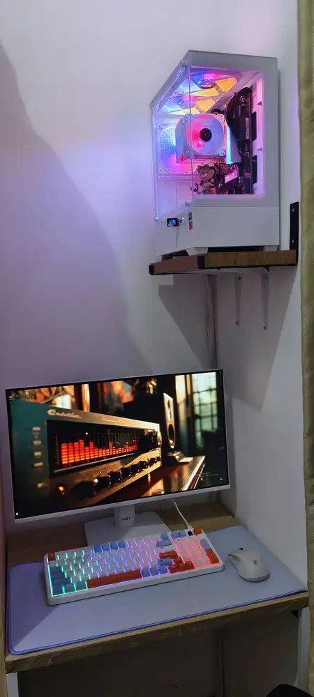 Jual full set pc (cpu+monitor+keyboard+mouse) lokasi rajeg
