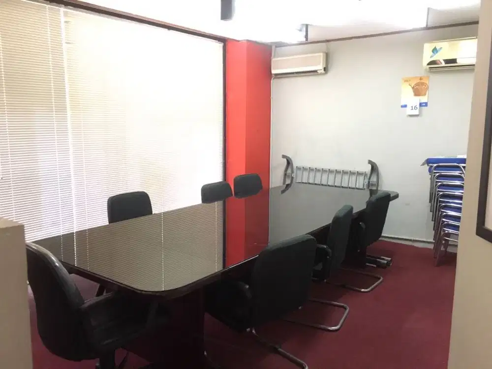 Disewa 1 unit Kantor 70m  jakarta barat gajah mada