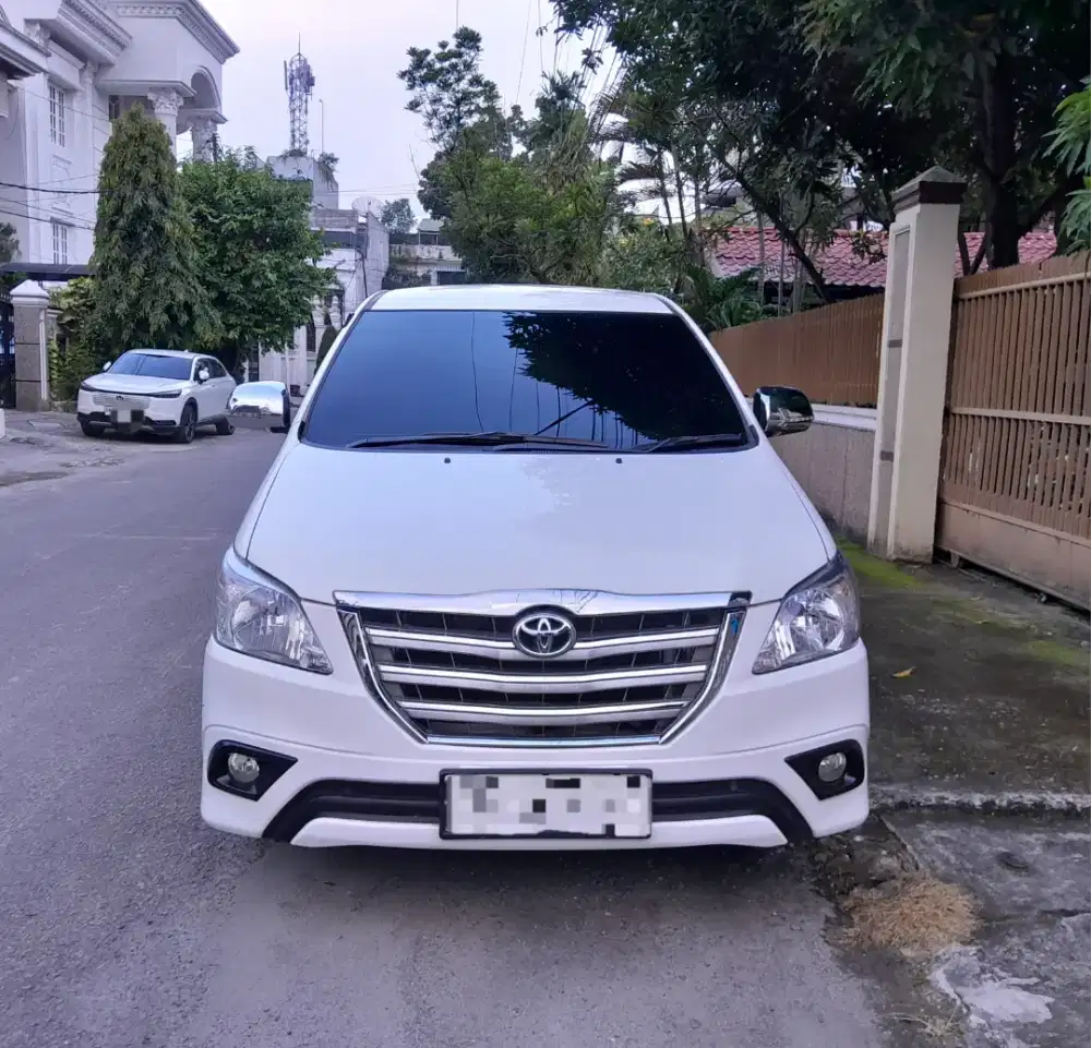 Innova G diesel AT