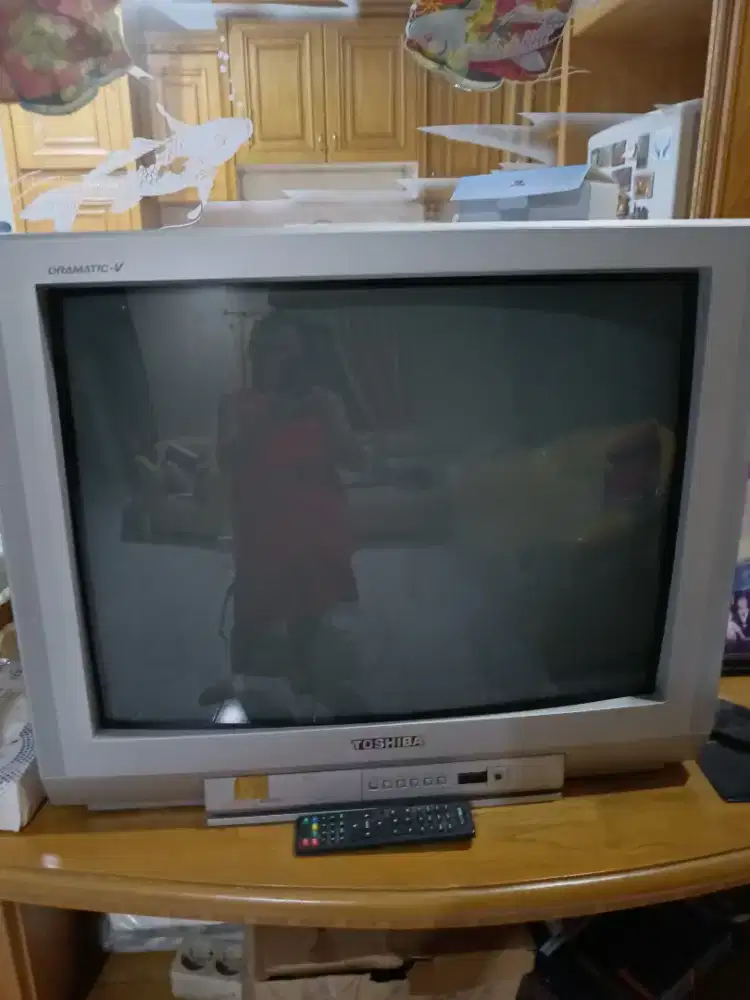 TV Second Toshiba 27