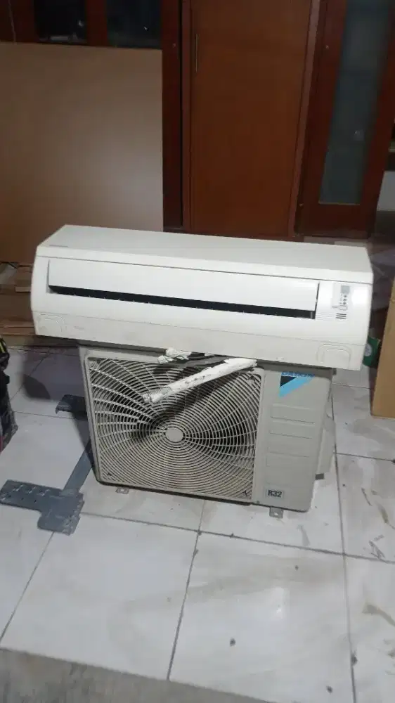 Jual AC Daikin 1Pk +pasang bergaransi