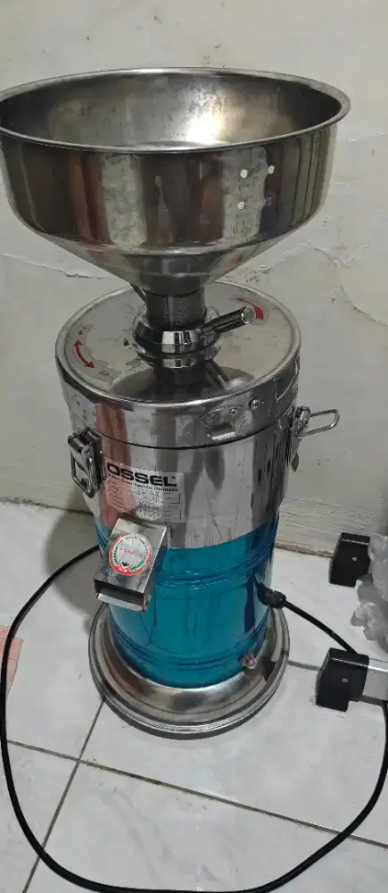 Dijual Mesin Susu Sari Kedelai atau Kacang