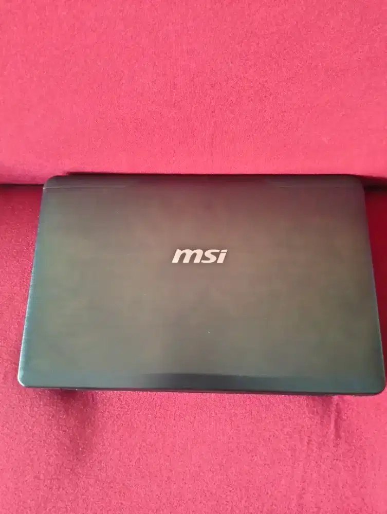 Dijual murah Laptop touchscreen MSI S12T (mines keyboard & baterai)