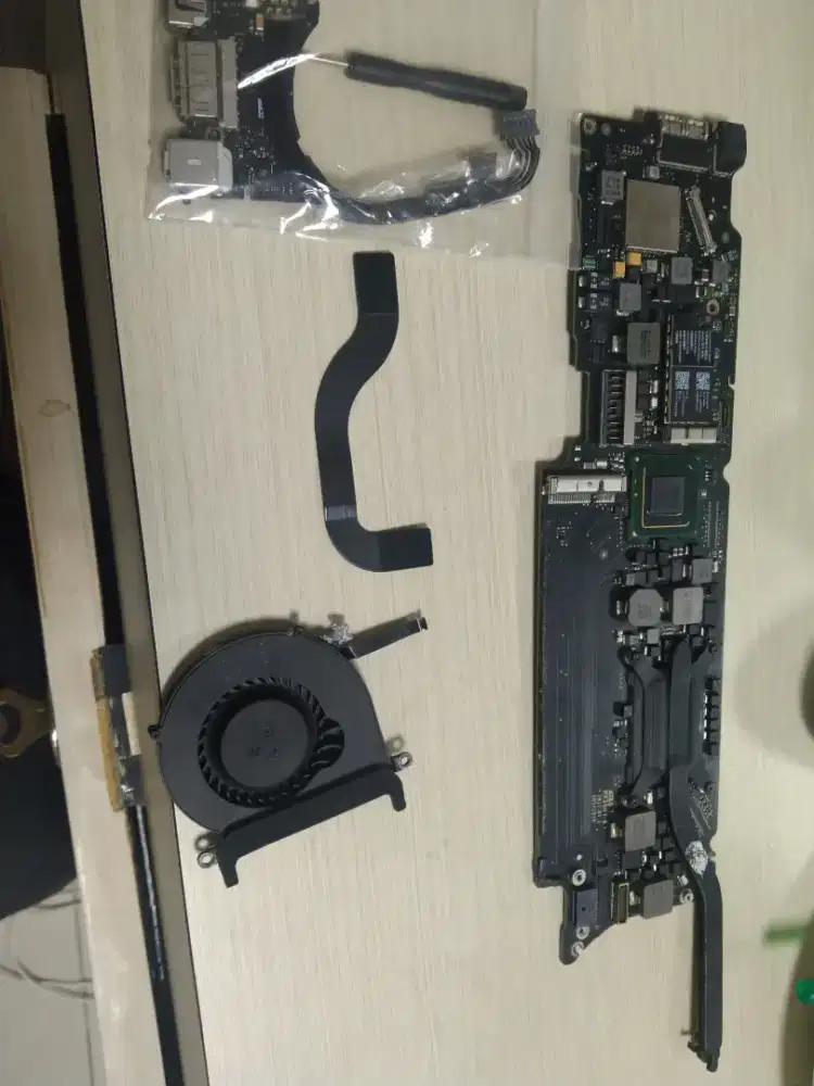 Logicboard macbook air 11 2012 i5 4gb