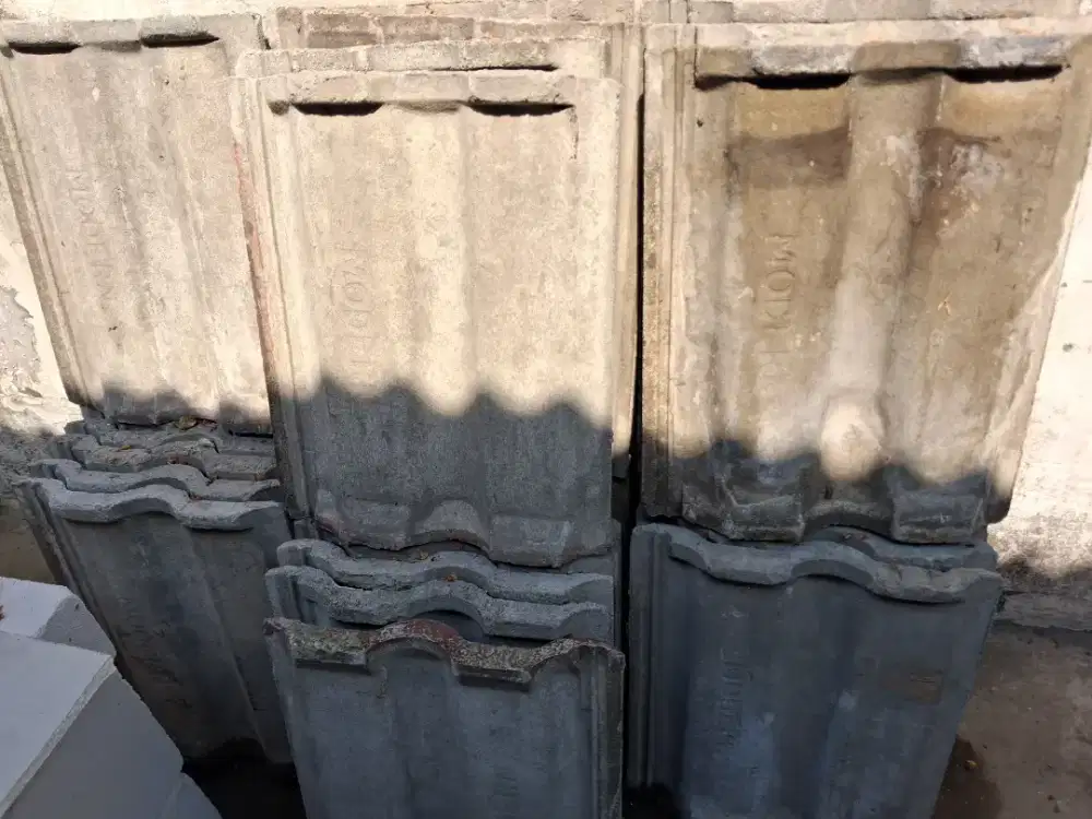 Genteng Bekas Merek MODERN