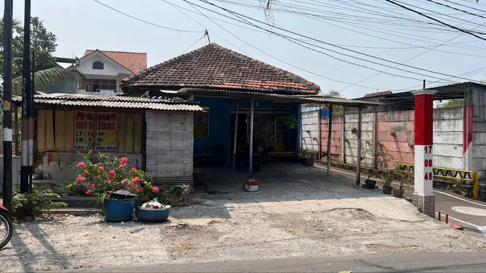 Dijual Rumah dibawah harga pasar di Semarang Barat