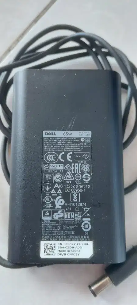 Adaptor charger laptop dell xps