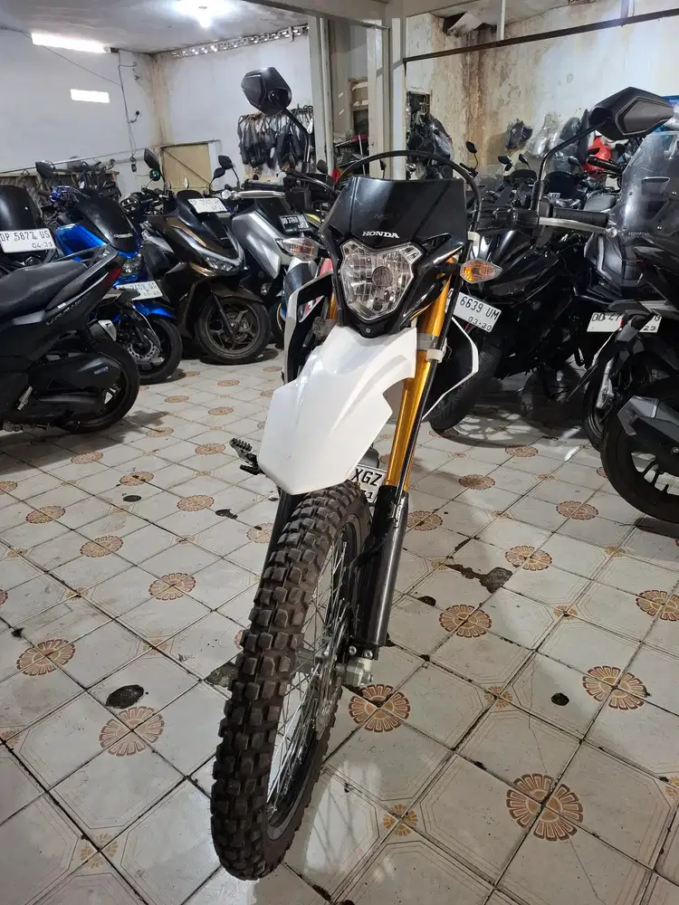 Honda CRF 150cc 2026 Putih Hitam