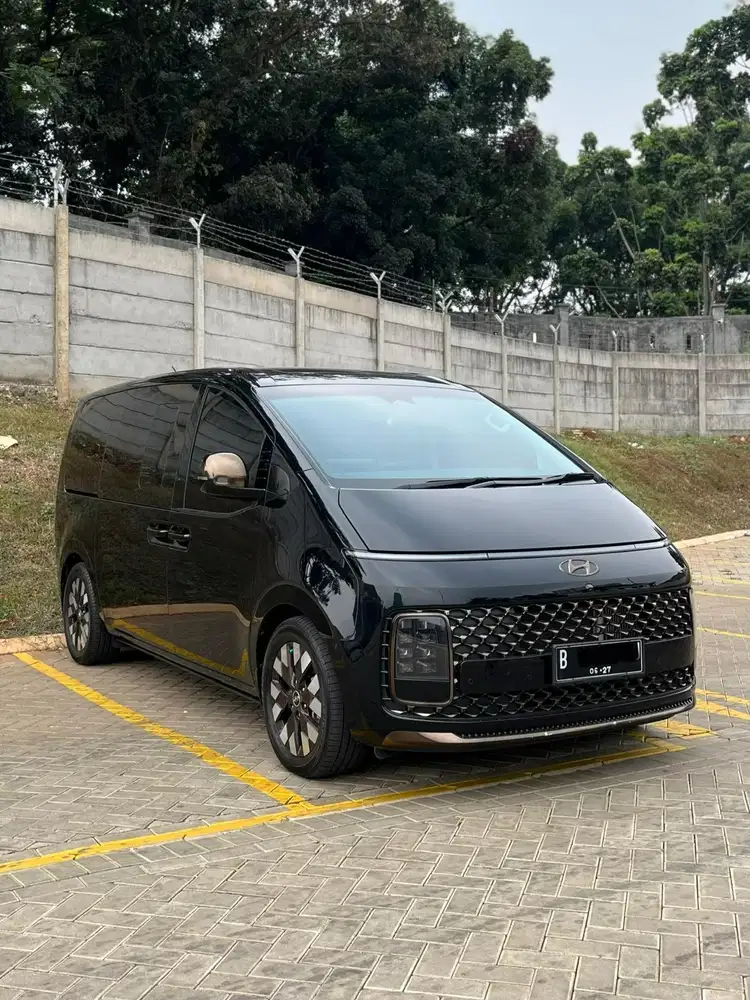 Hyundai Staria 2.2 Signature 2022