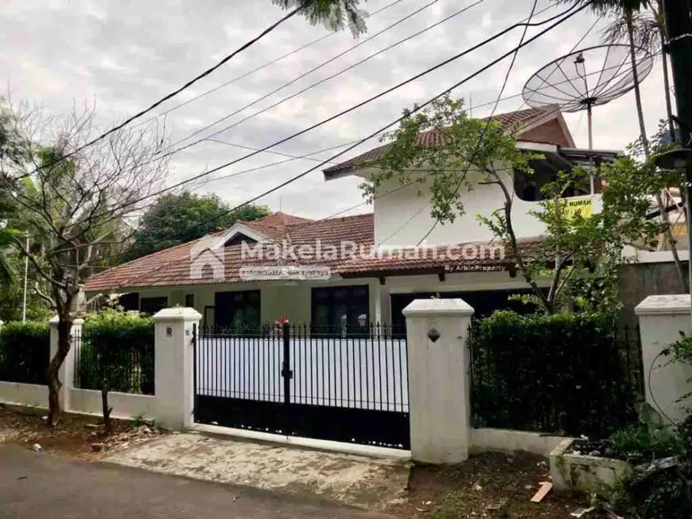RUMAH HOOK DIJUAL MURAH DI AMPERA JAKARTA AELATAN 650M.